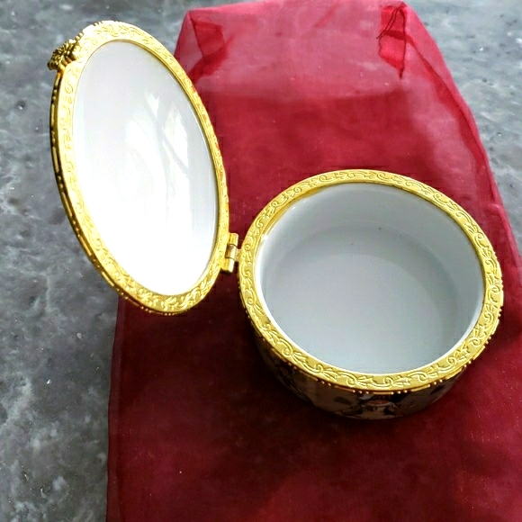 Jewelry Box - Picture 4 of 5